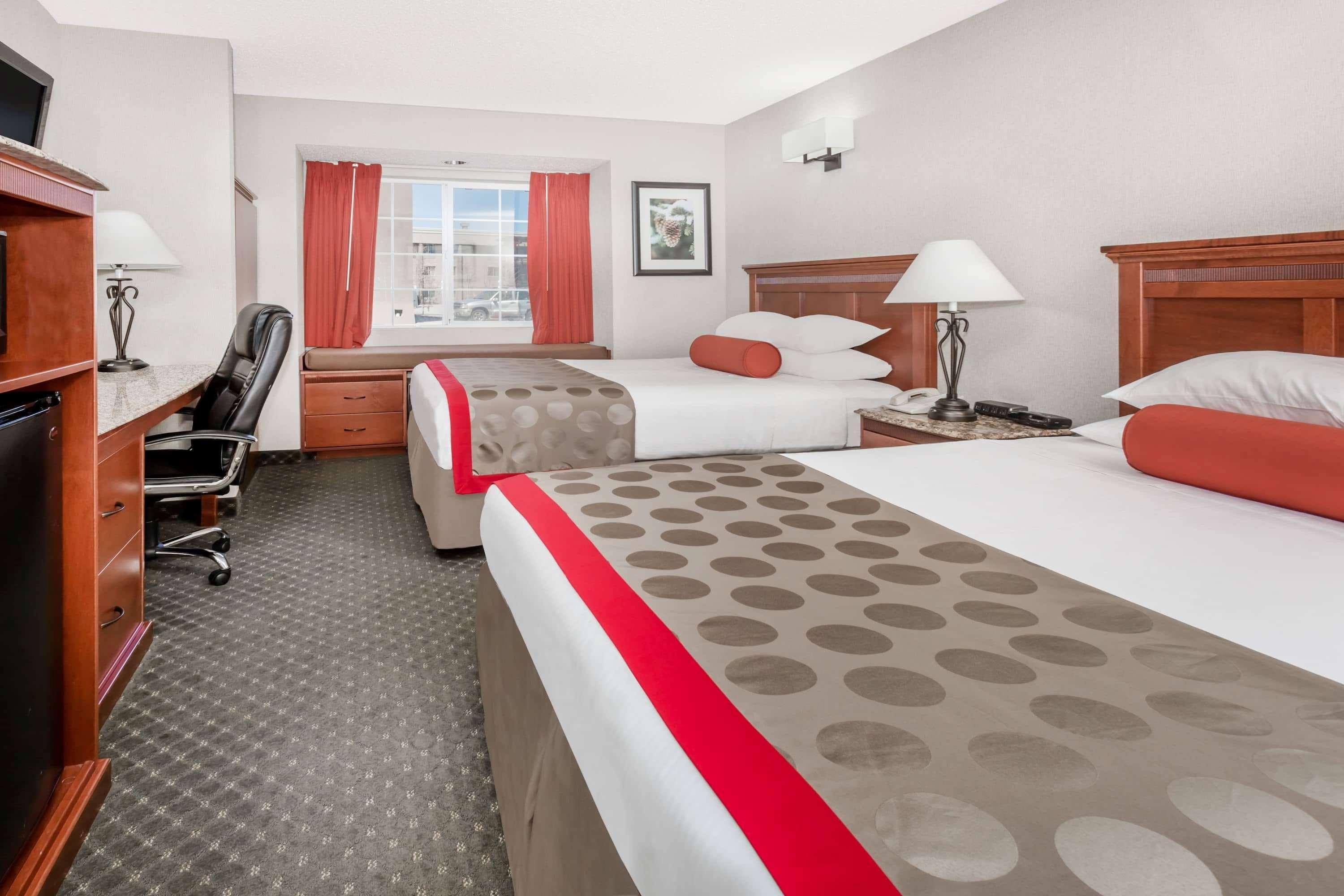 Ramada By Wyndham Frisco Hotel Екстериор снимка