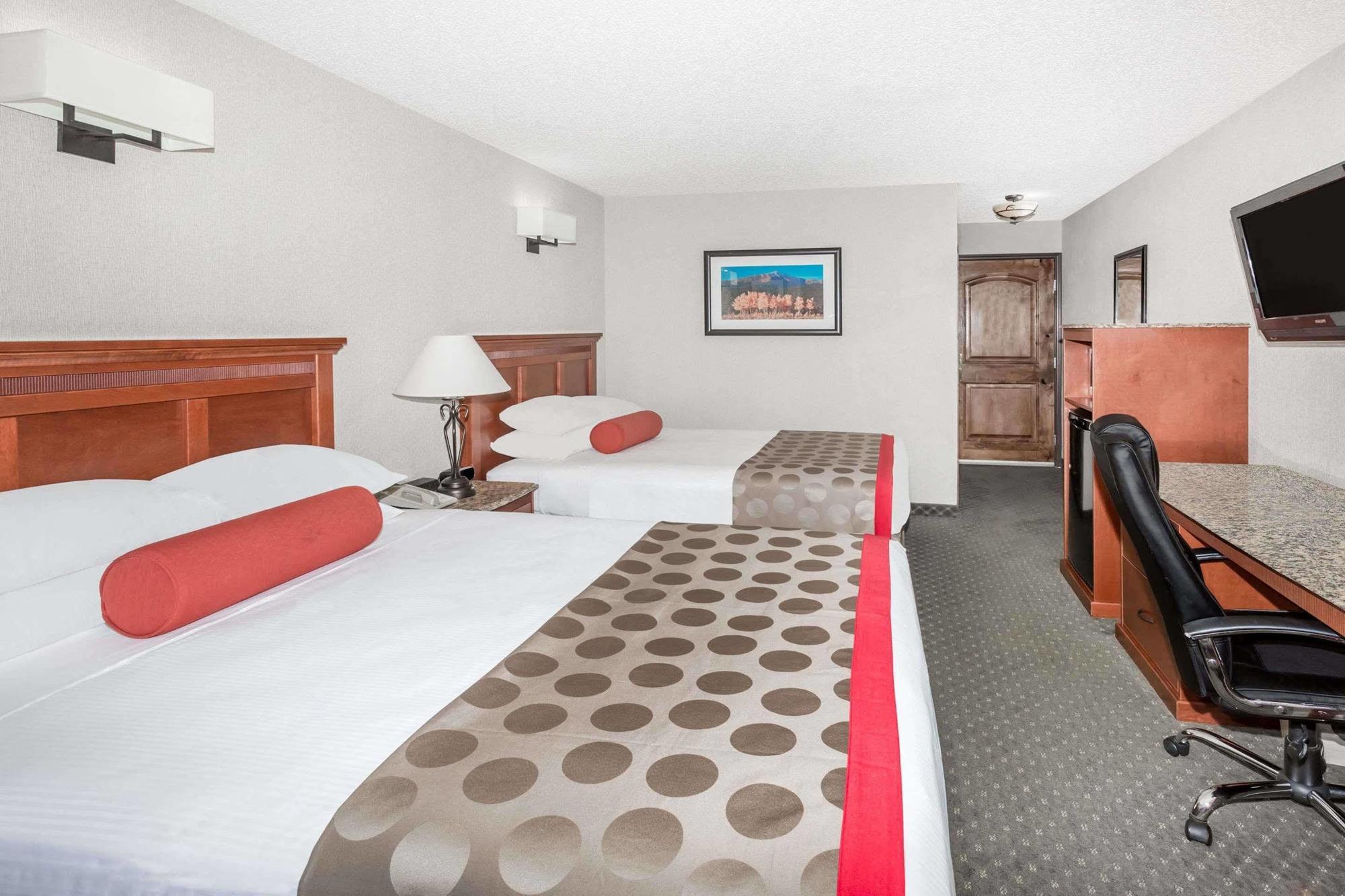 Ramada By Wyndham Frisco Hotel Екстериор снимка