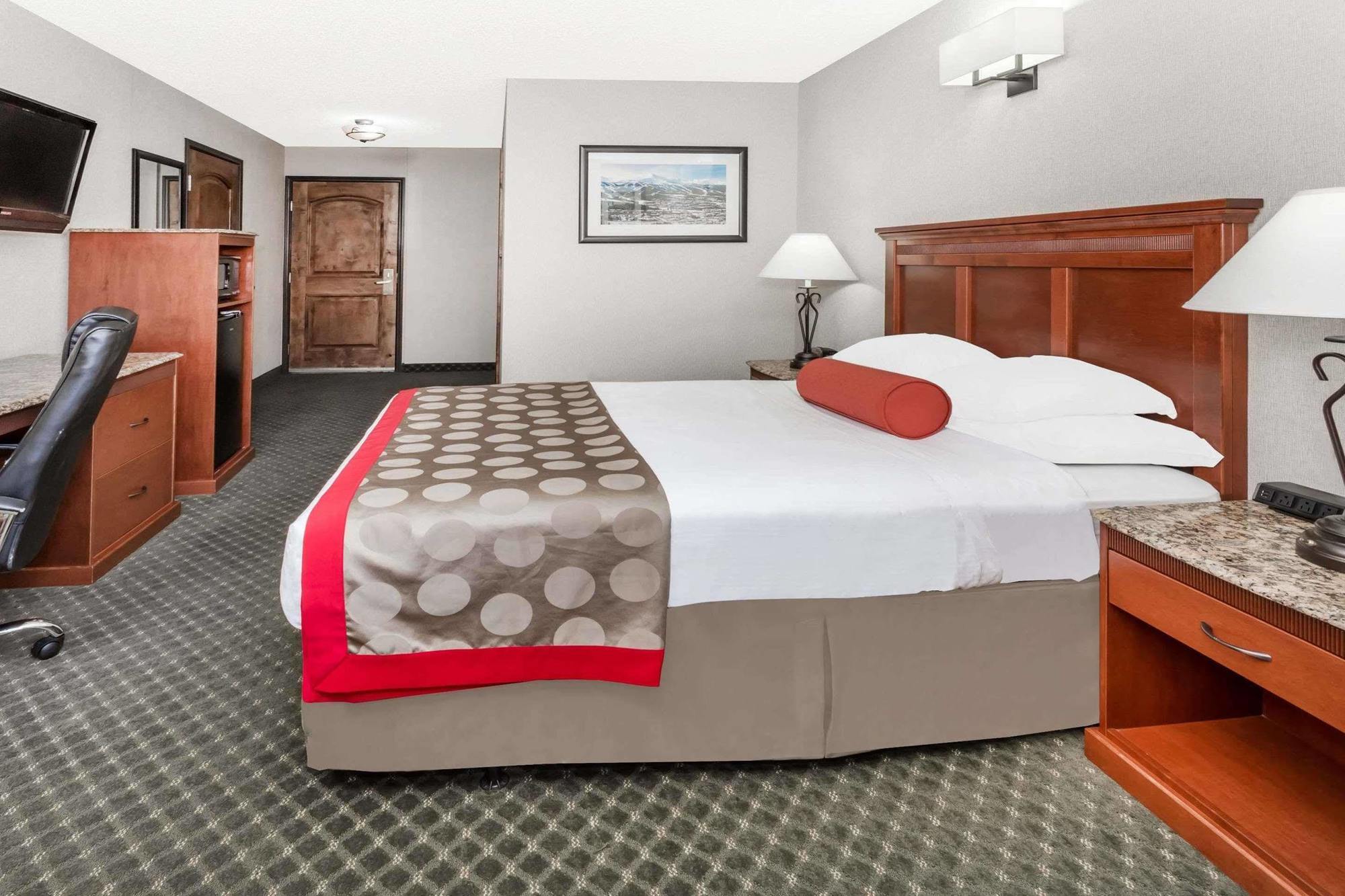 Ramada By Wyndham Frisco Hotel Екстериор снимка